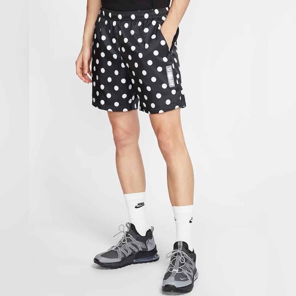 Like New! Men’s Nike Black and White Polka Dot Athletic Shorts - Picture 3 of 6